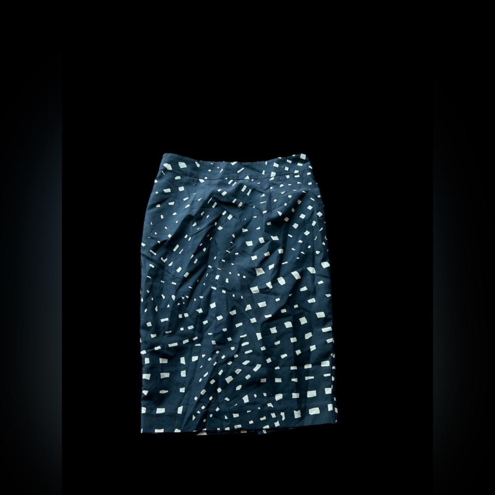 ✨Trina Turk polka geometric dot skirt✨